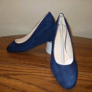 Never worn, Nine West blue suede wedges size 9 1/2